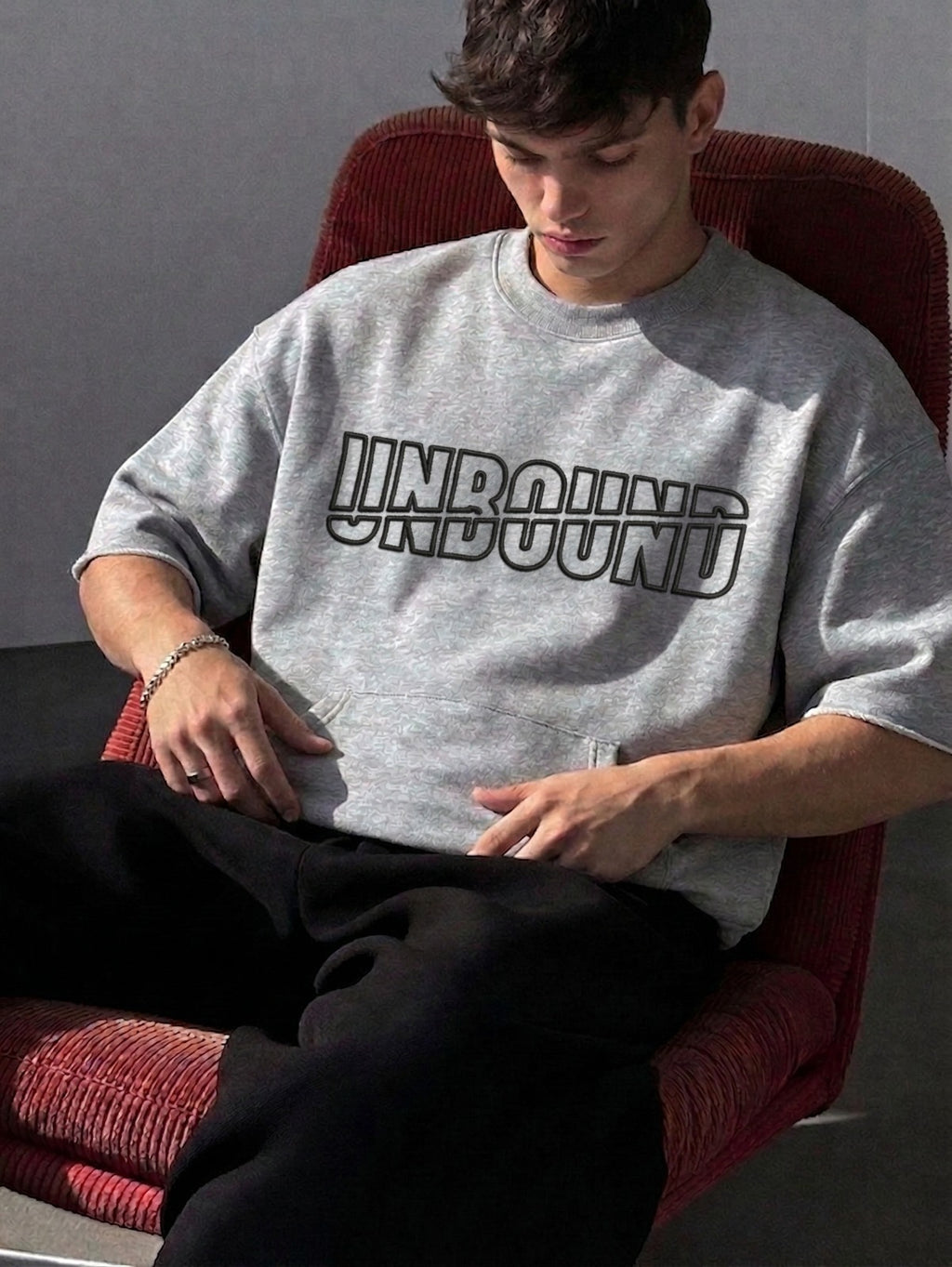 Sweat Oversize “UNBOUND”